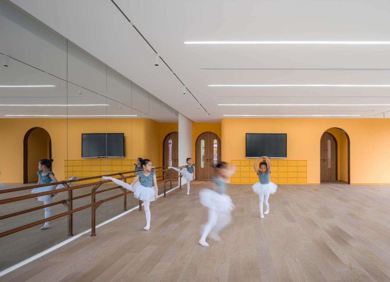 BIM建筑|金昌蒙德斐尔.幼儿园 / 零壹城市建筑事务所