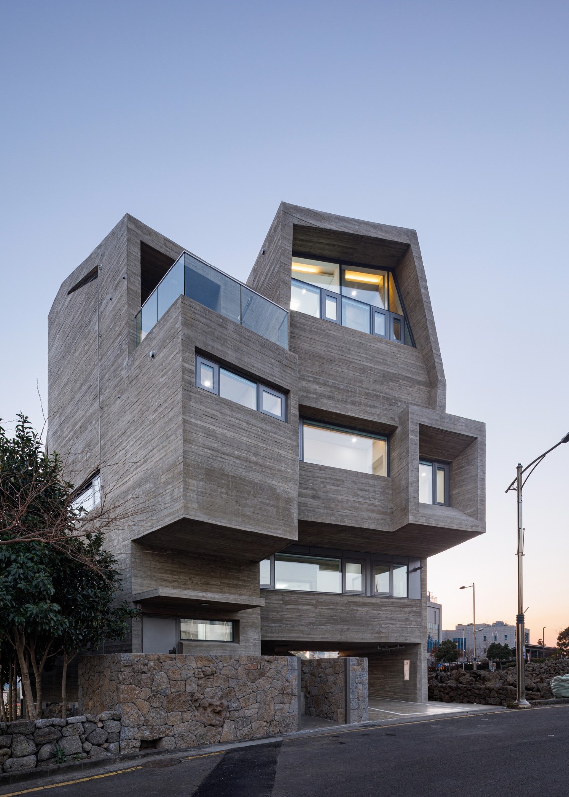 BIM建筑|叠浪风，太平洋公寓 / Moon Hoon