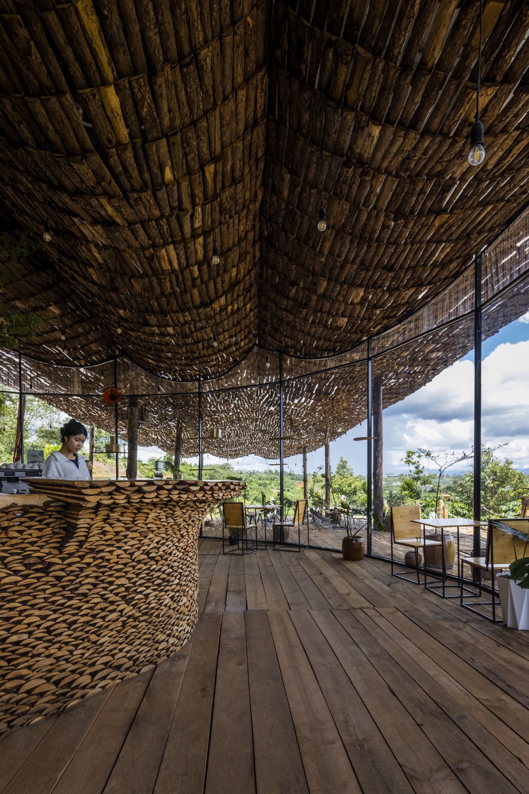 BIM建筑|隐隐看向天空，阮氏咖啡 / The Bloom