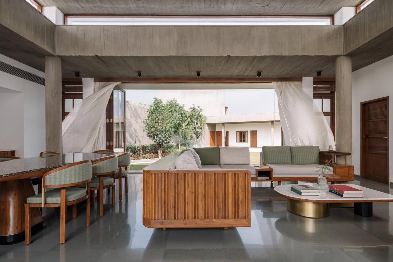 BIM建筑|围合之家 / Design Ni Dukaan