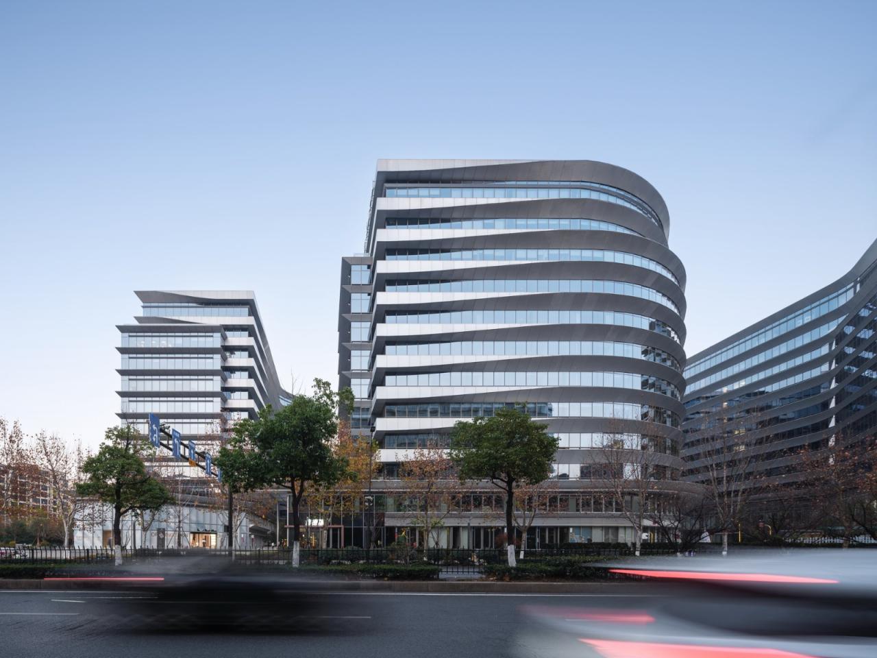 BIM建筑|顺势而为的扭转：杭州东站花园国际 / goa大象设计