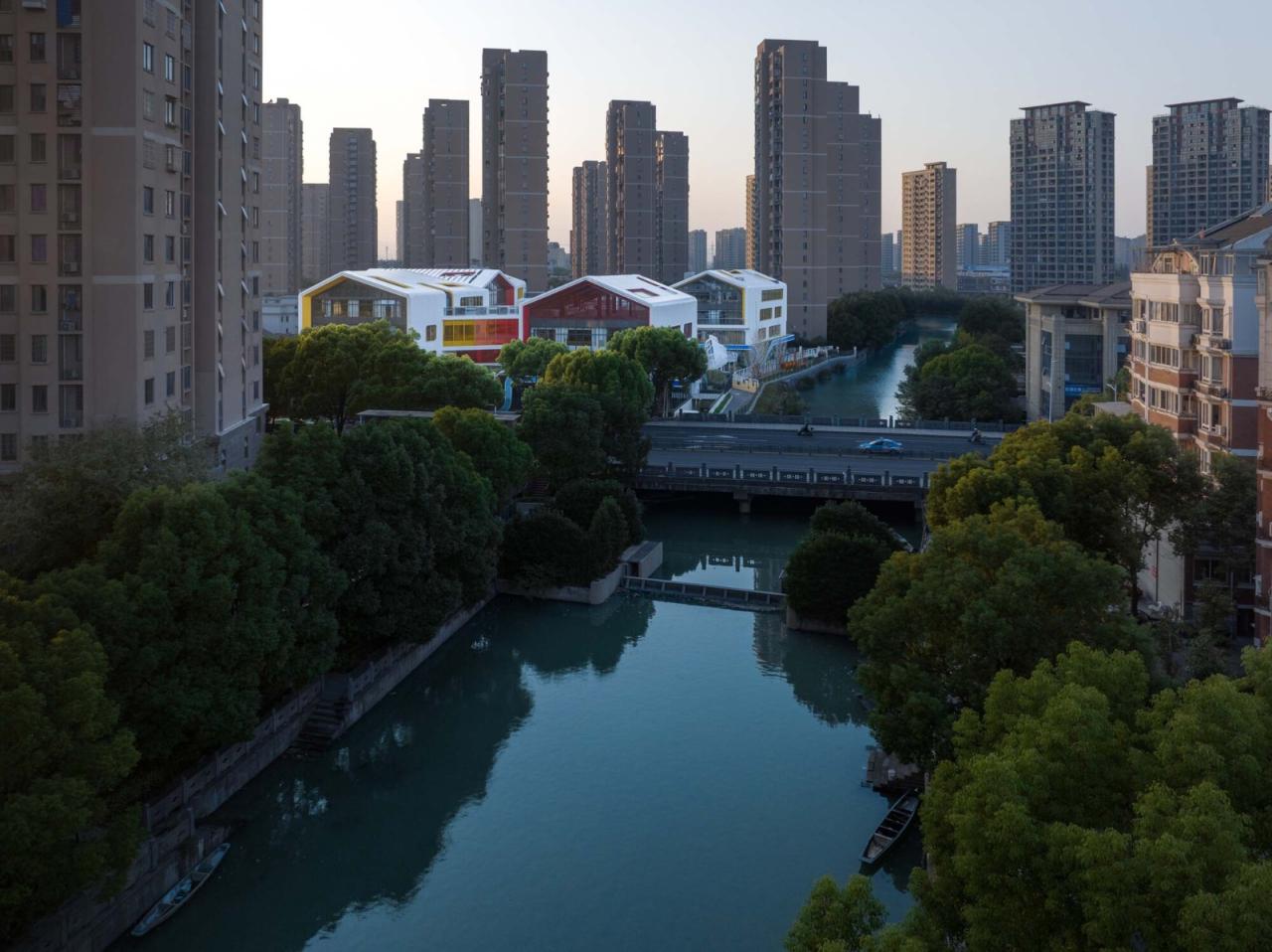 BIM建筑|金昌蒙德斐尔.幼儿园 / 零壹城市建筑事务所