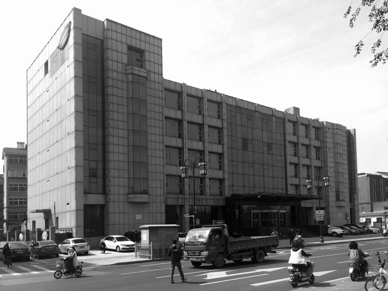 BIM建筑|明湖100艺术文化中心 / TAOA陶磊建筑