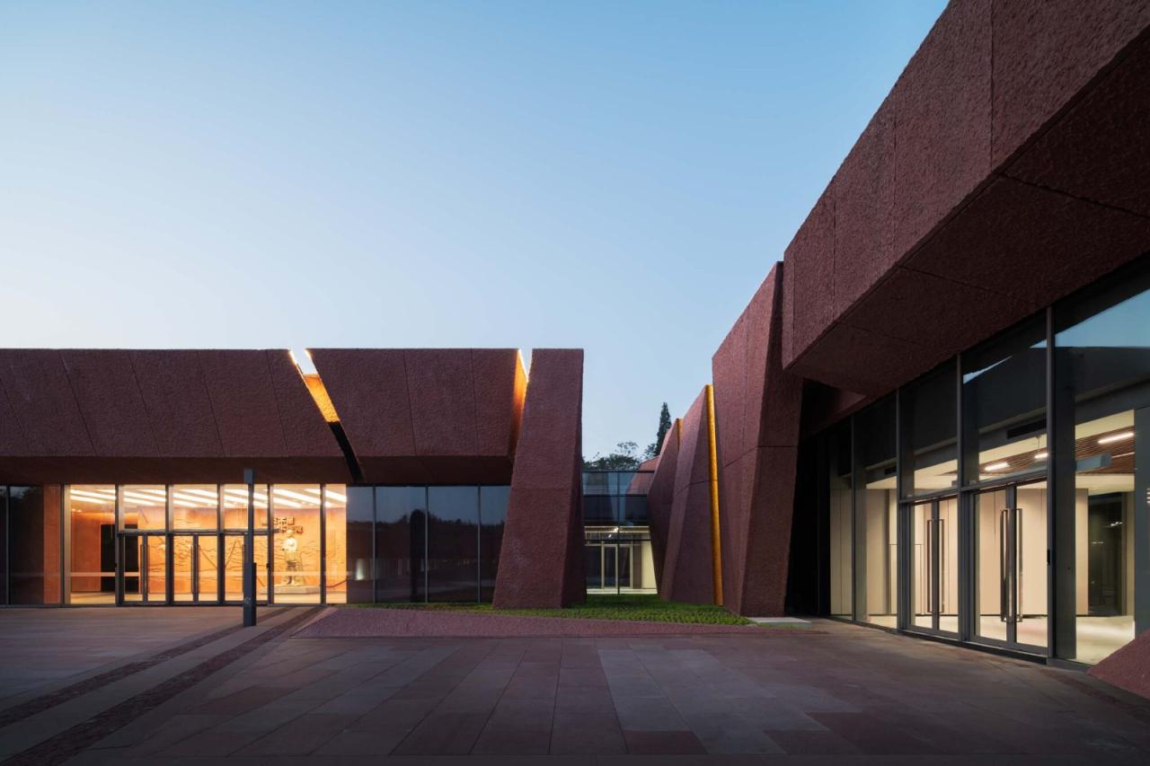 BIM建筑|江姐故里红色教育基地 / 四川省建筑设计研究院