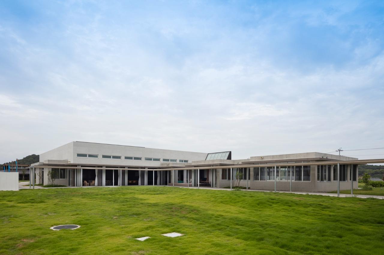 BIM建筑|组团式校园，广岛叡智学院 / CAn