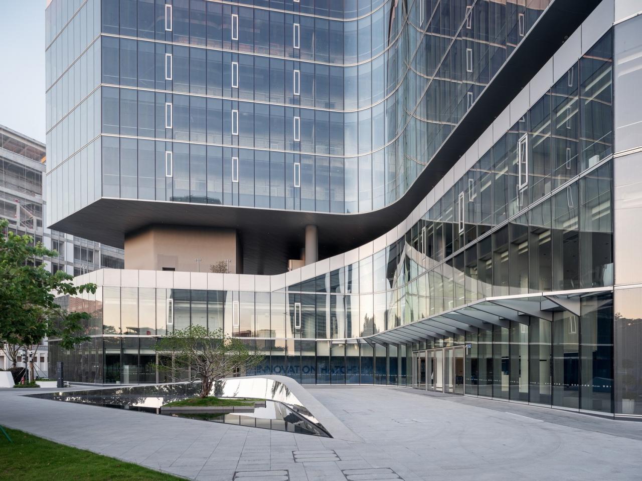 BIM建筑|粤港澳大湾区高性能医疗器械创新中心 / 海茵建筑
