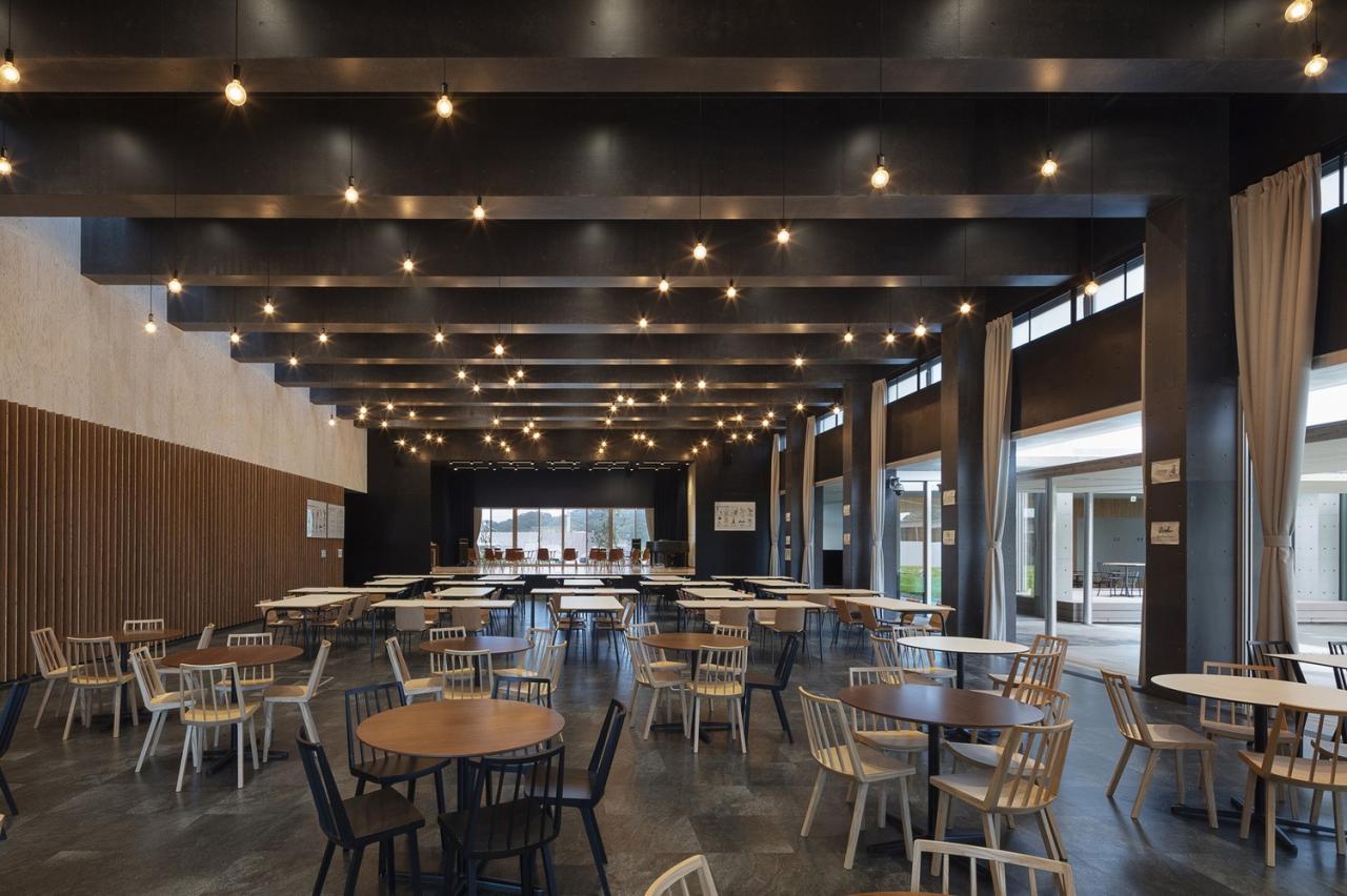 BIM建筑|组团式校园，广岛叡智学院 / CAn