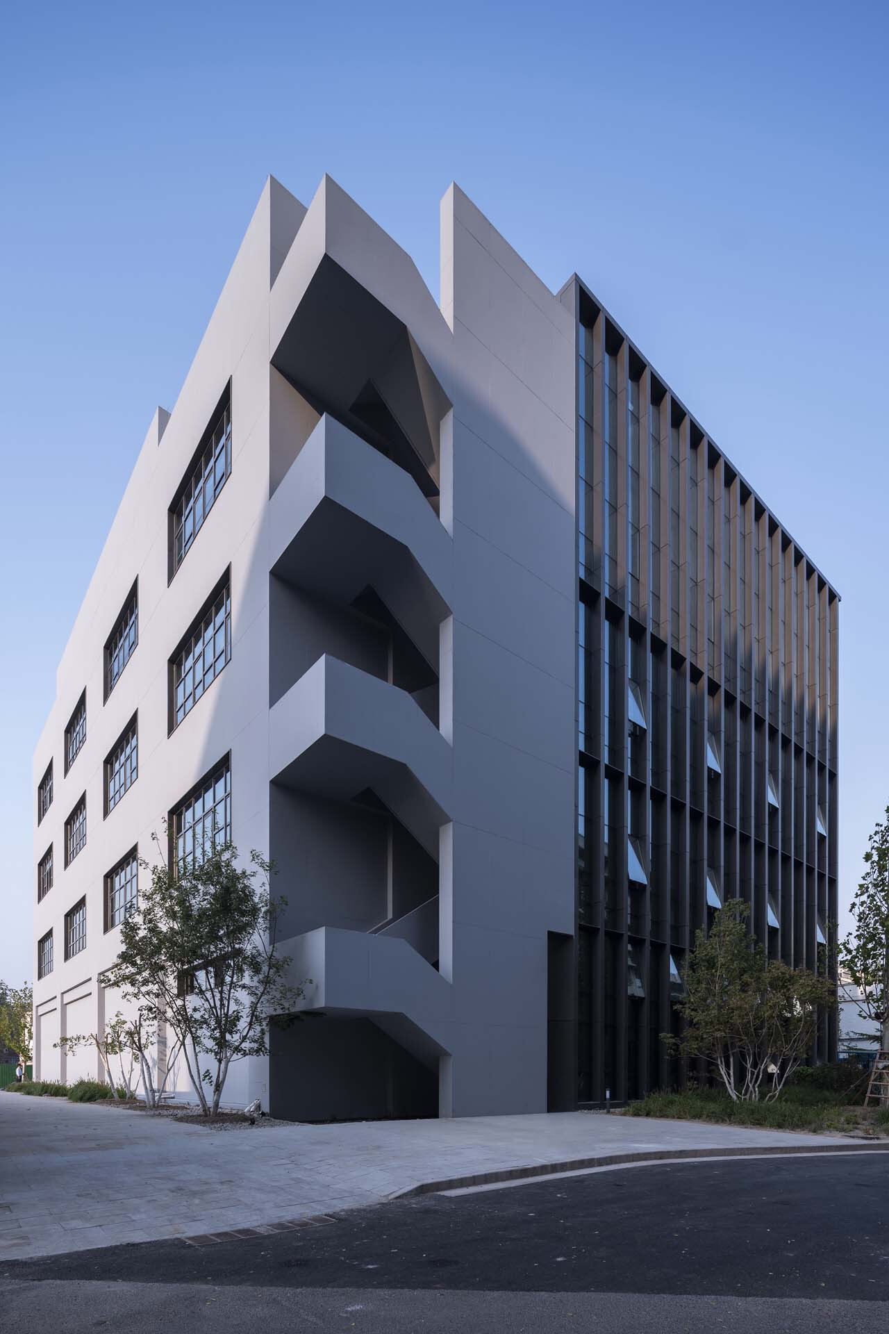 BIM建筑|北京航星园旧厂房改造 / 北京超城建筑设计