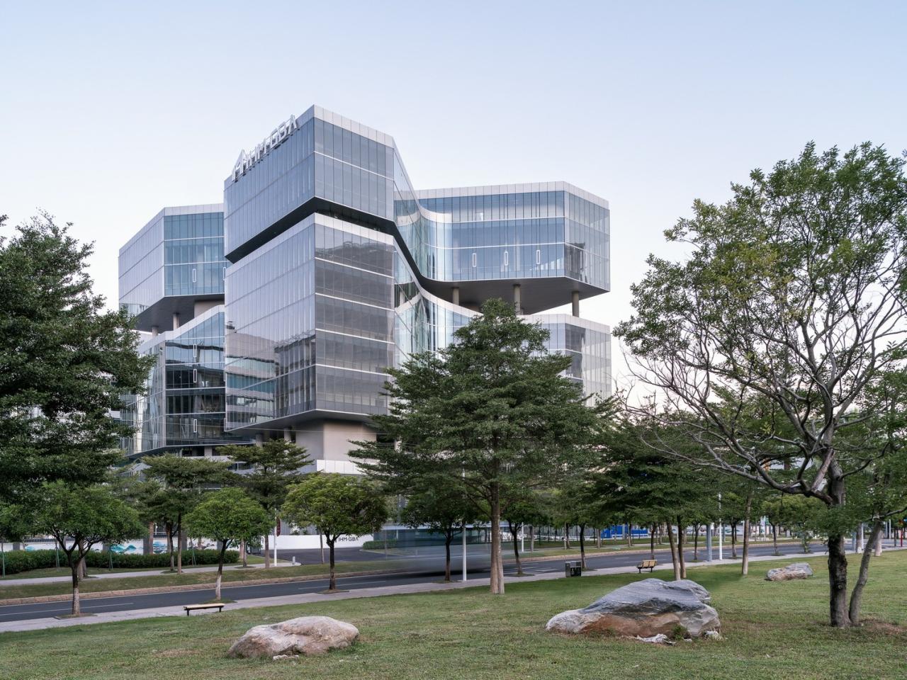 BIM建筑|粤港澳大湾区高性能医疗器械创新中心 / 海茵建筑