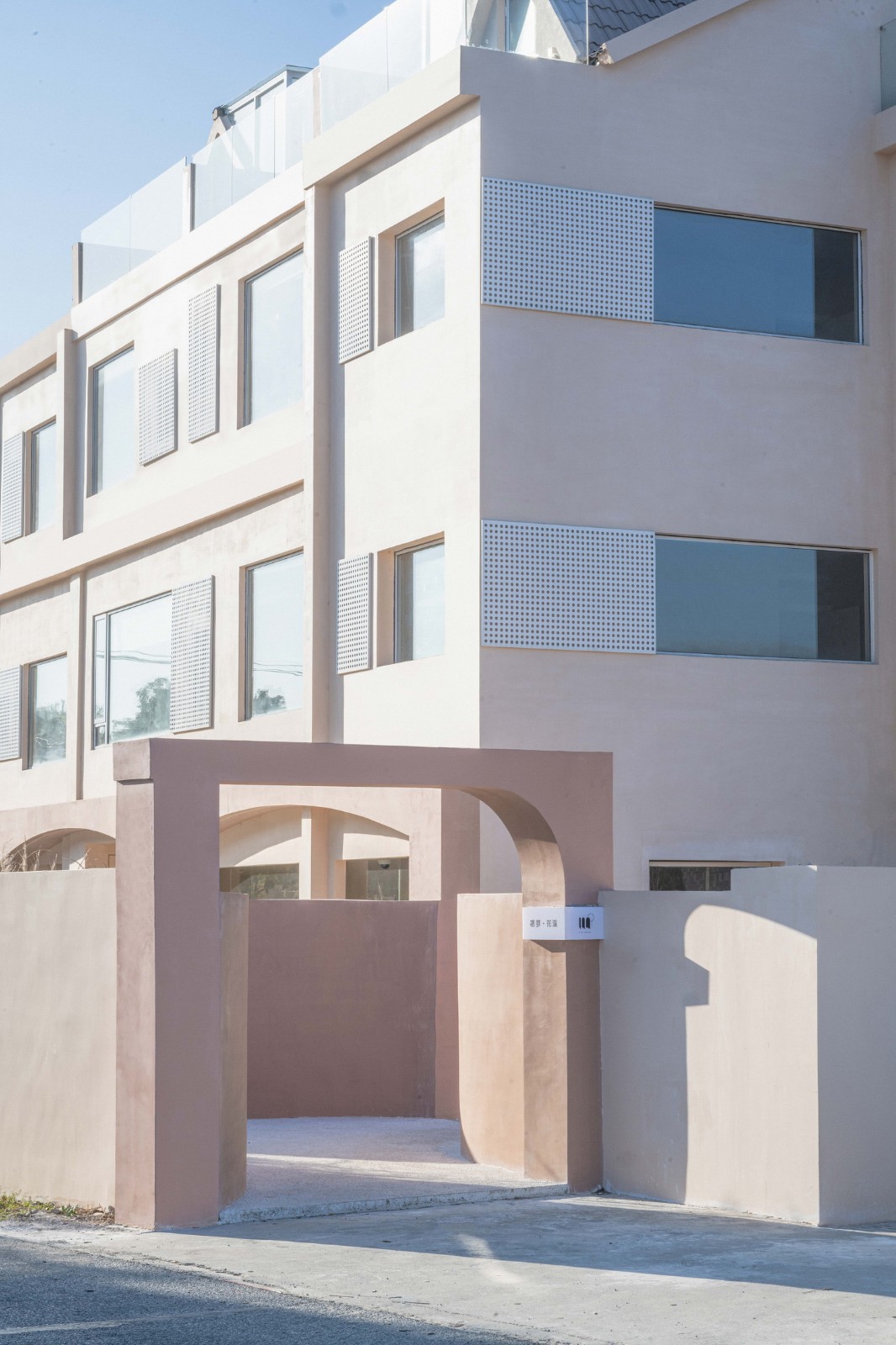 BIM建筑|栖梦·花溪民宿 / 平介设计+则问设计