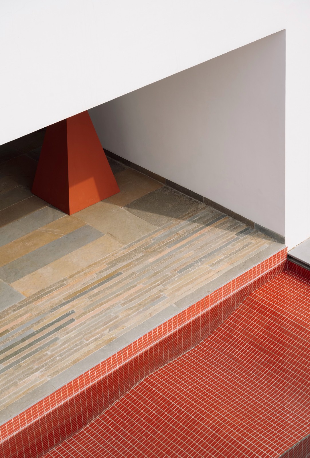 BIM建筑|围合之家 / Design Ni Dukaan