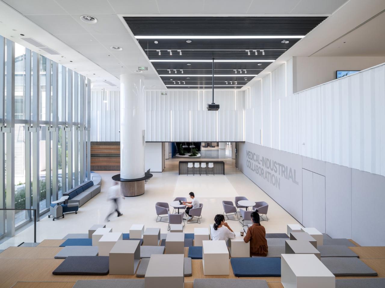 BIM建筑|粤港澳大湾区高性能医疗器械创新中心 / 海茵建筑