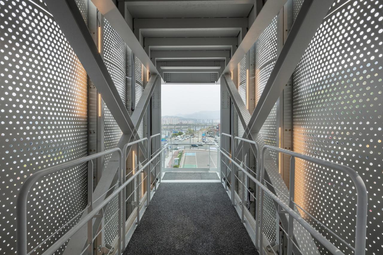 BIM建筑|穿孔板高阶用法，千高原观景台 / Emer-sys