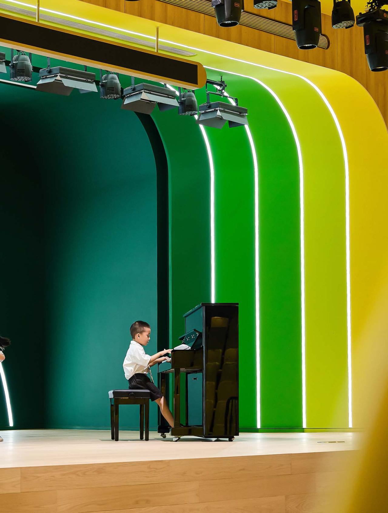 BIM建筑|金昌蒙德斐尔.幼儿园 / 零壹城市建筑事务所