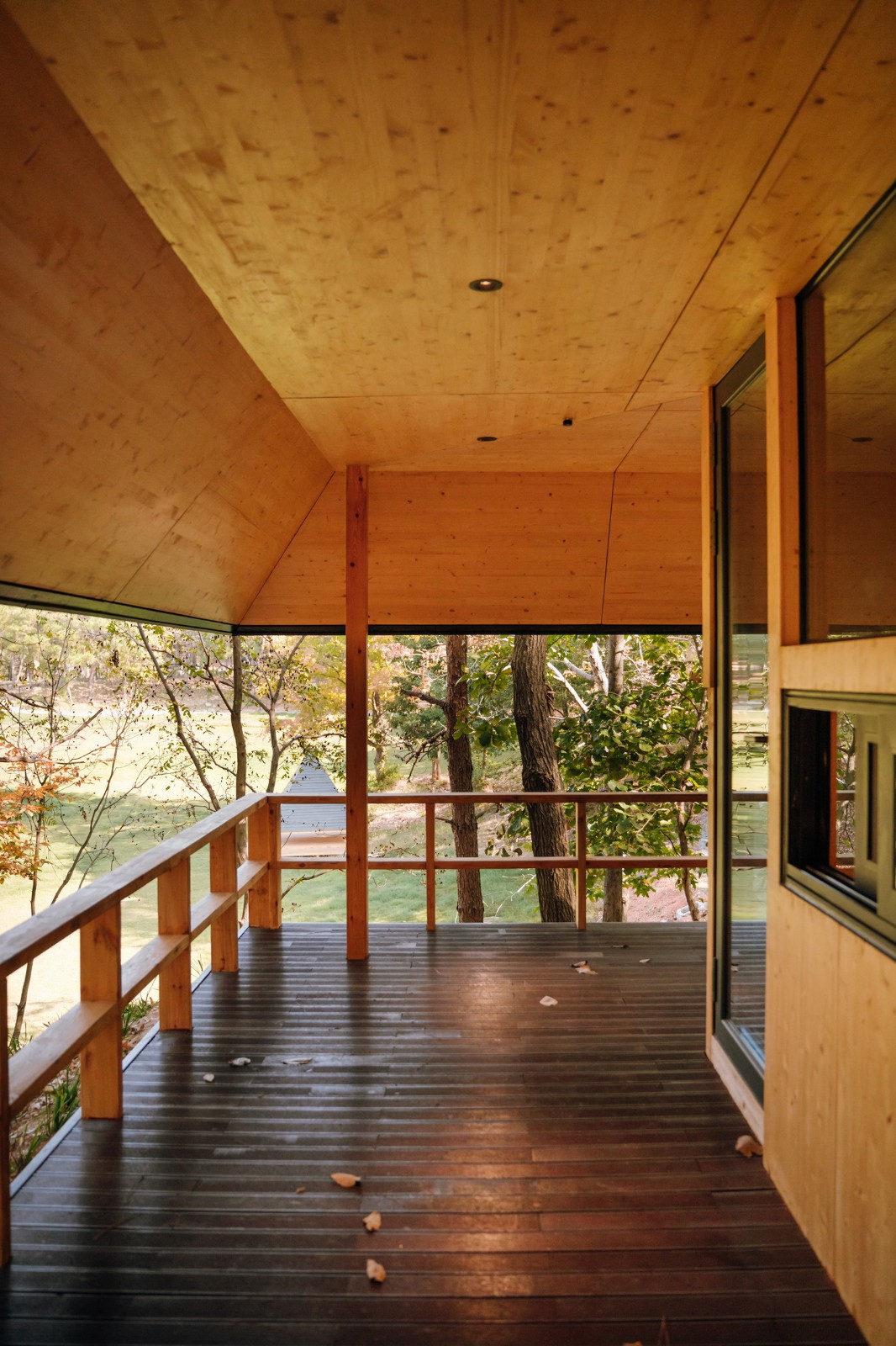 BIM建筑|荒野之家 #96# - 金字塔 / 个个世界 + 先进建筑实验室AaL