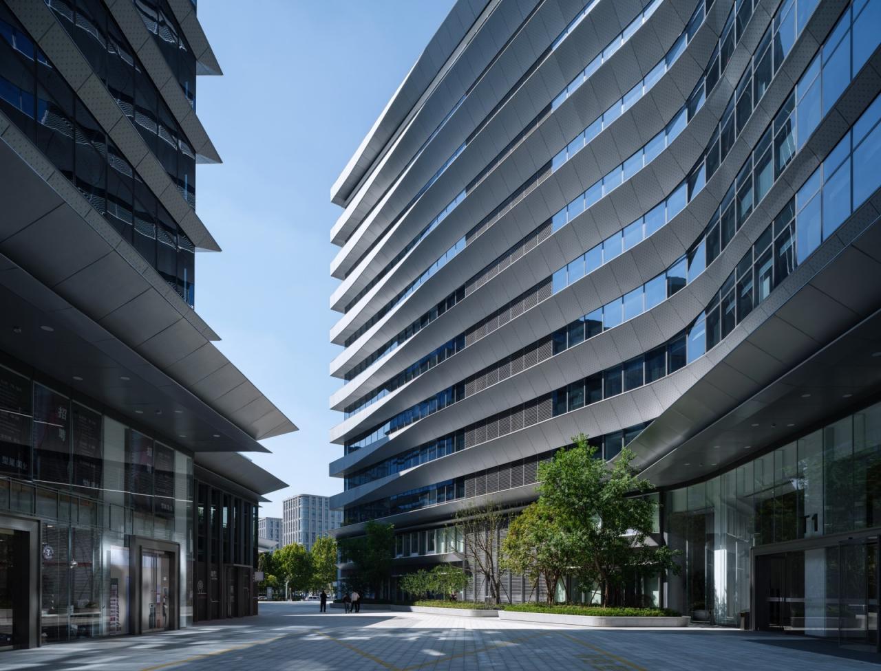 BIM建筑|顺势而为的扭转：杭州东站花园国际 / goa大象设计