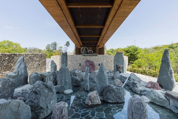 BIM建筑|坂茂在日本海岛设计木制冥想平台