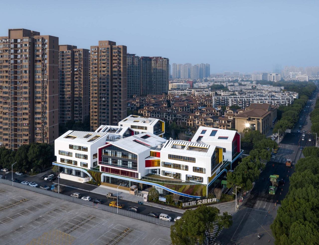 BIM建筑|金昌蒙德斐尔.幼儿园 / 零壹城市建筑事务所