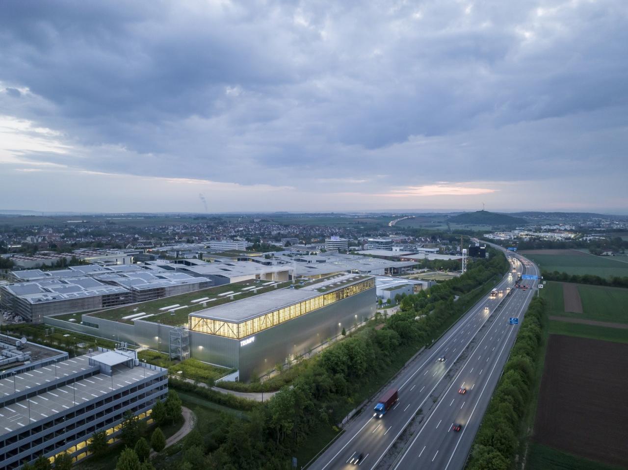 BIM建筑|空中健身，通快集团运动中心 / Barkow Leibinger