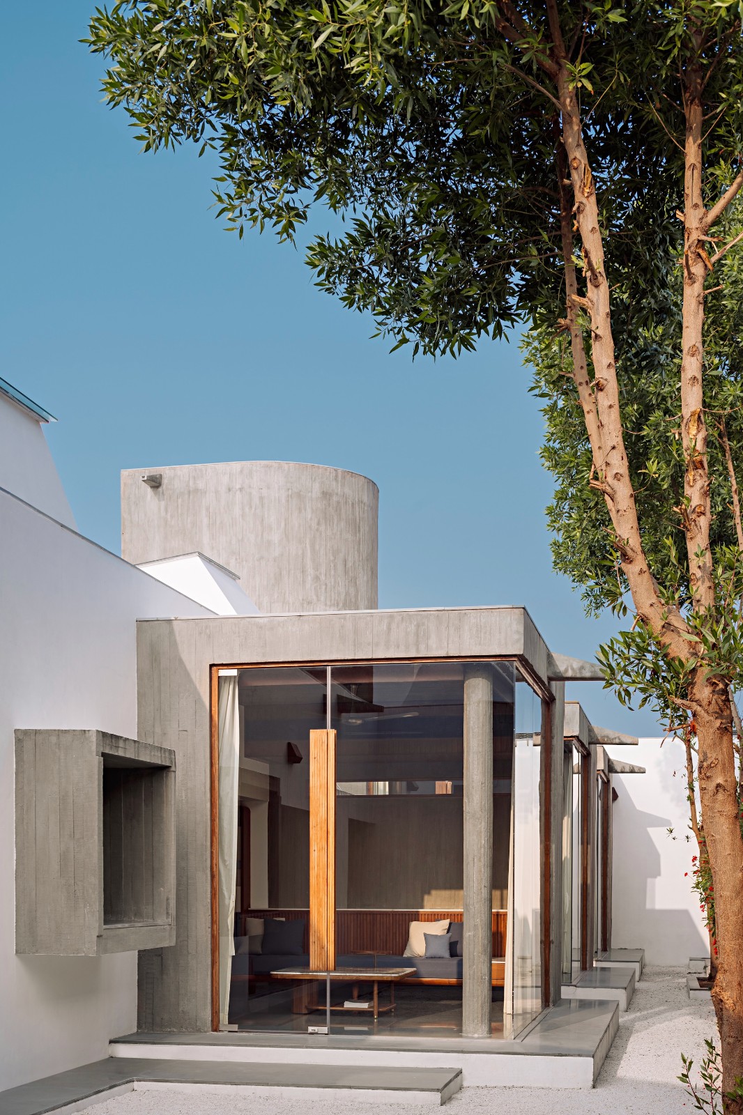 BIM建筑|围合之家 / Design Ni Dukaan