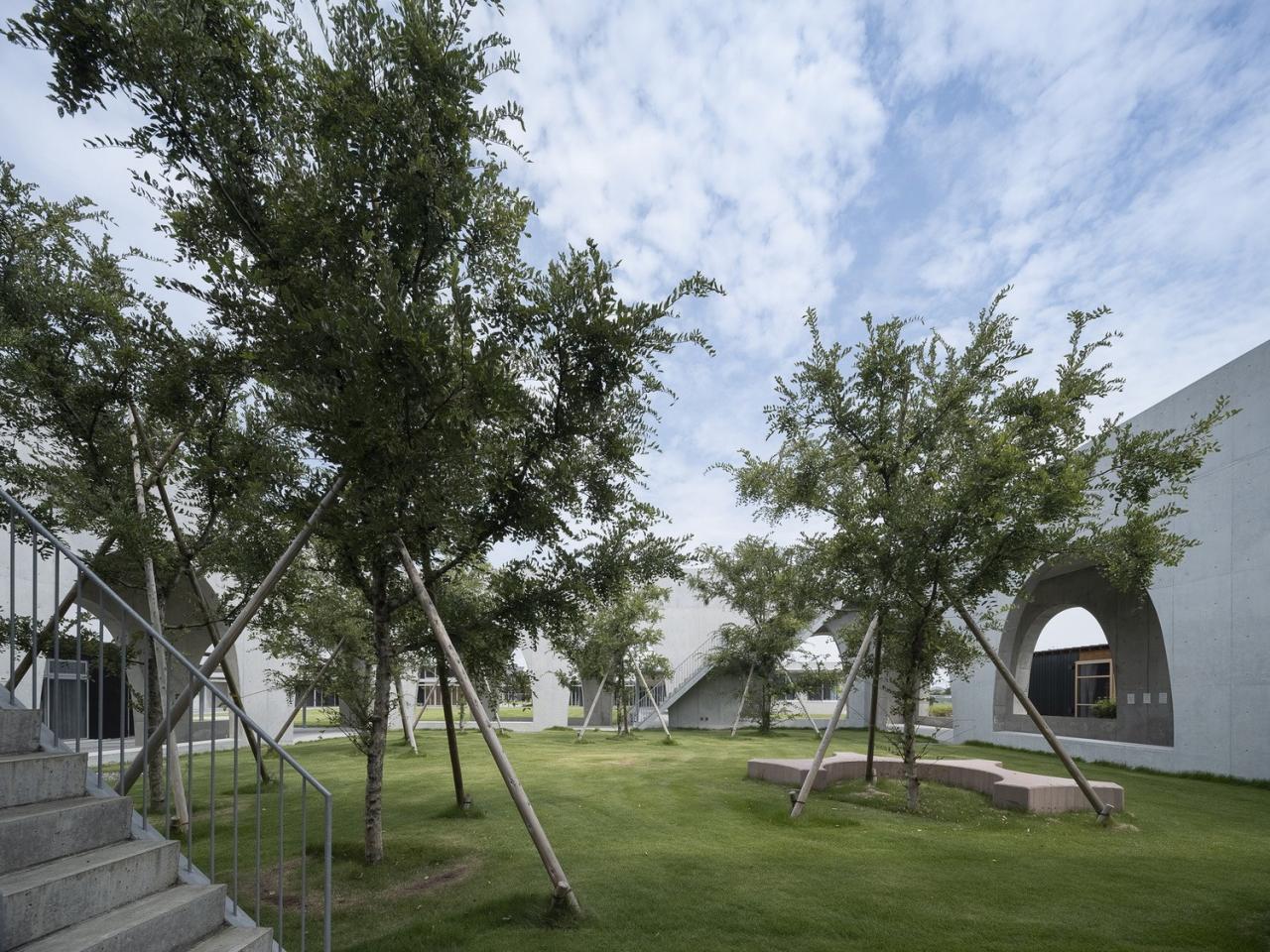 BIM建筑|组团式校园，广岛叡智学院 / CAn