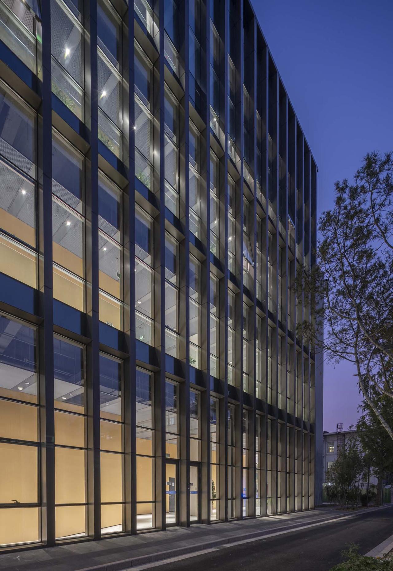 BIM建筑|北京航星园旧厂房改造 / 北京超城建筑设计