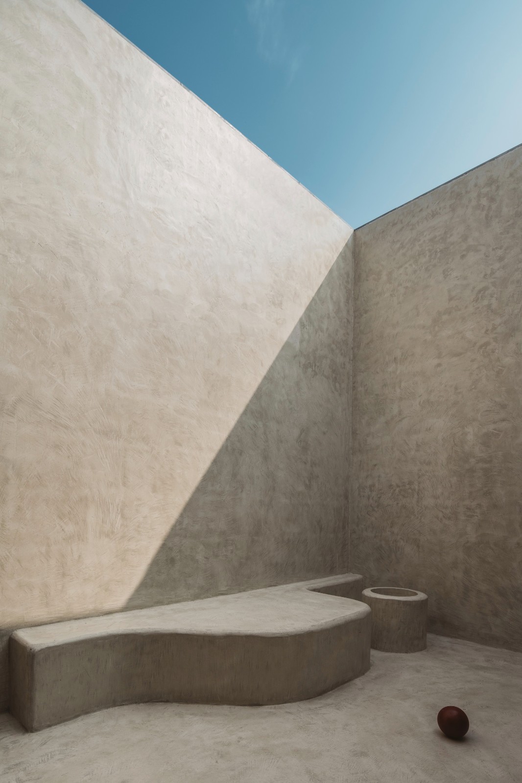 BIM建筑|围合之家 / Design Ni Dukaan