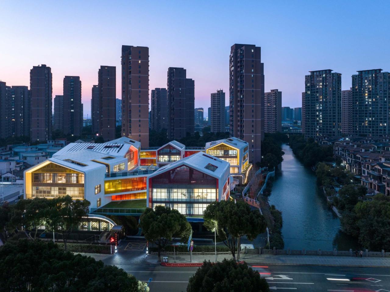 BIM建筑|金昌蒙德斐尔.幼儿园 / 零壹城市建筑事务所