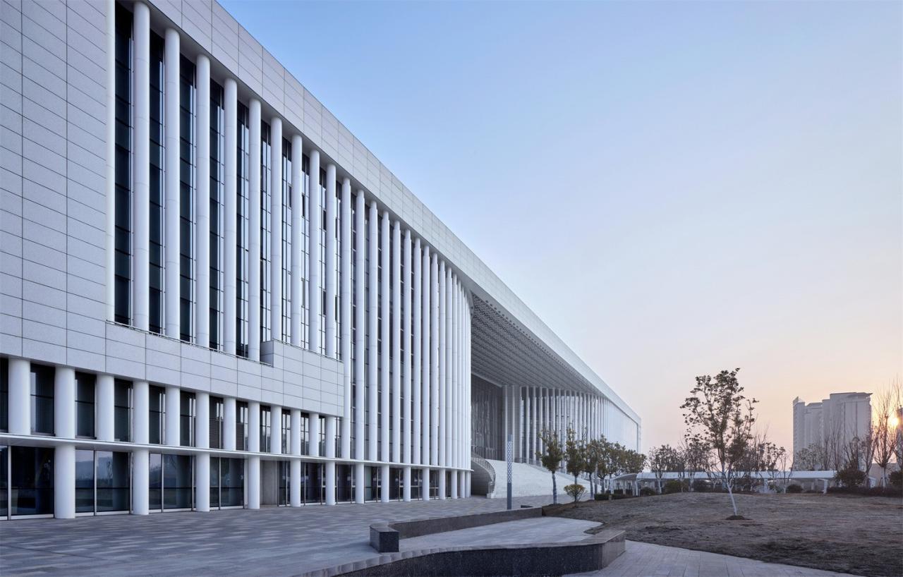 BIM建筑|肥东县大剧院文化馆 / 上海华都建筑规划设计有限公司