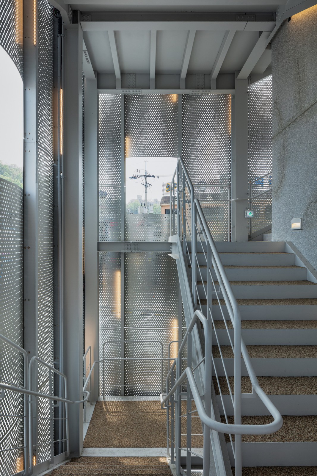 BIM建筑|穿孔板高阶用法，千高原观景台 / Emer-sys