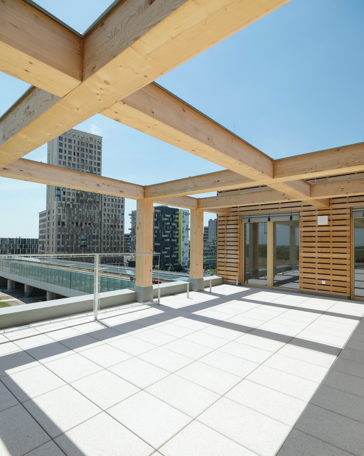 BIM建筑|滨湖论坛公寓 / heri&salli