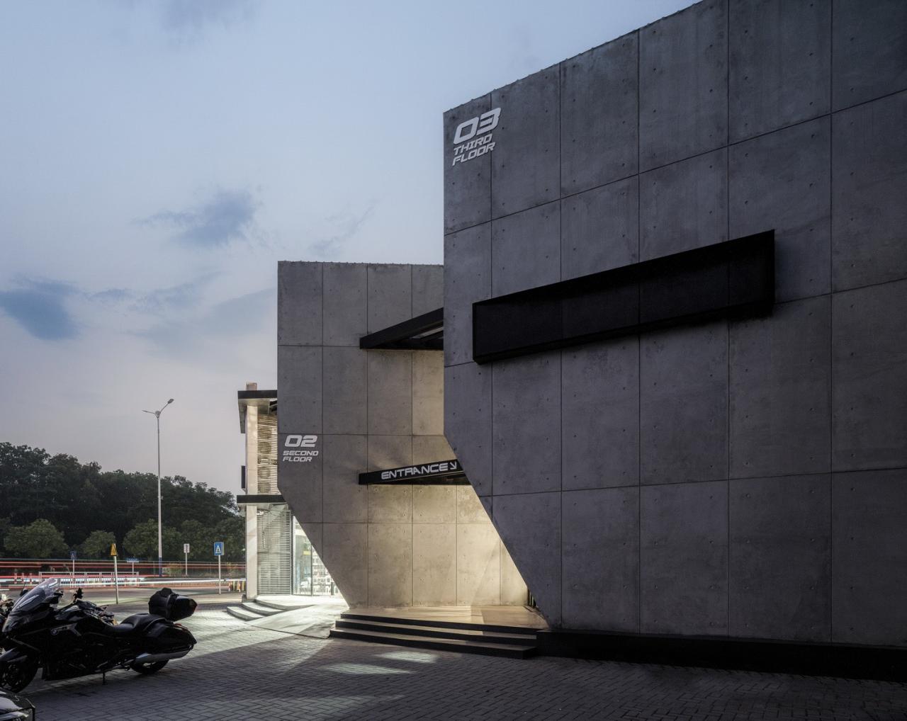 BIM建筑|机器与隐喻的诗学：顺德EW机车展厅 / SN-A超然建筑