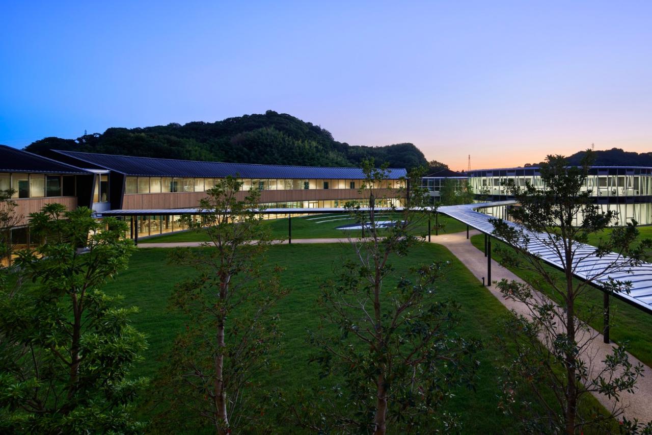 BIM建筑|爱光学园 / 大成建设