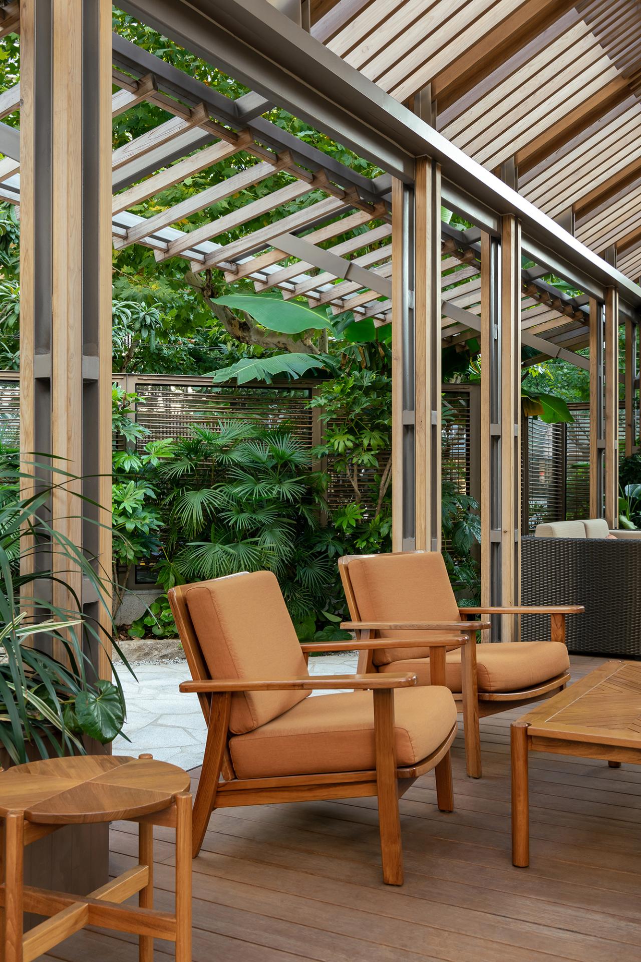 BIM建筑|双亭园：上海素凯泰酒店户外空间改造 / LUKSTUDIO芝作室