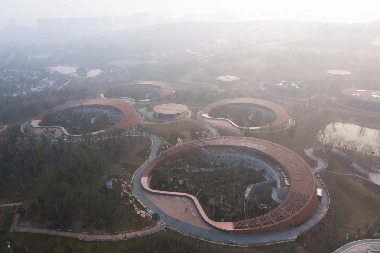 BIM建筑|成都熊猫新舍: 溪谷林壑间的自然栖居 / EID Arch姜平工作室