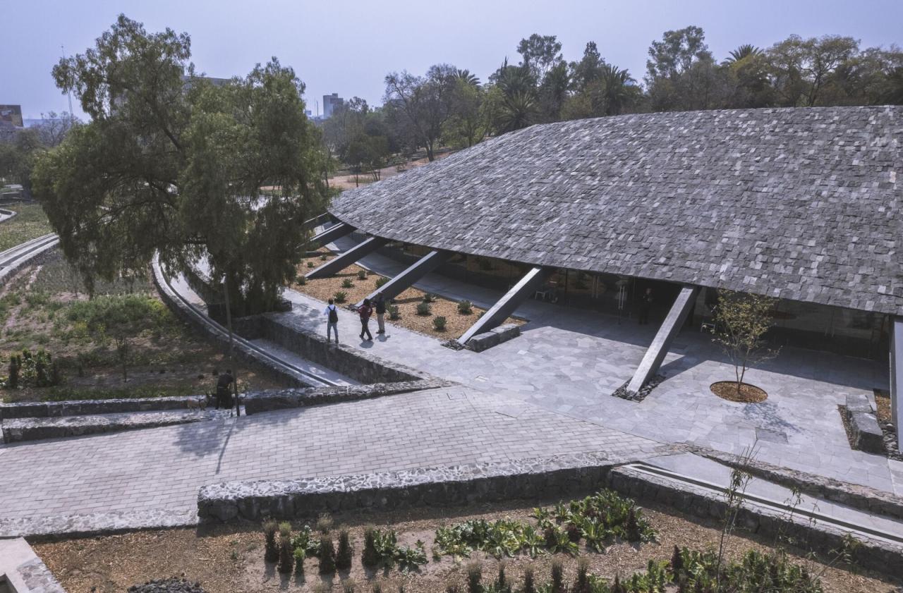 BIM建筑|覆盖在大地上，查普尔特佩克环境文化中心 / ERREqERRE Arquitectura y Urbanismo + Taller ID