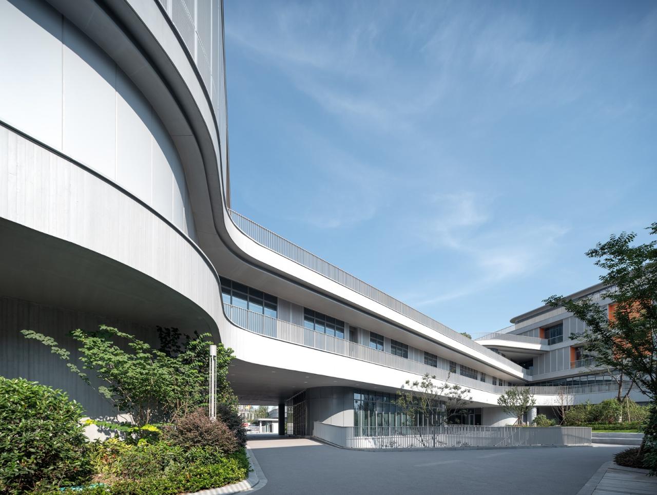 BIM建筑|对话童心，天性乐园：杭州江南实验学校教育集团江晖小学 / 浙江大学建筑设计研究院