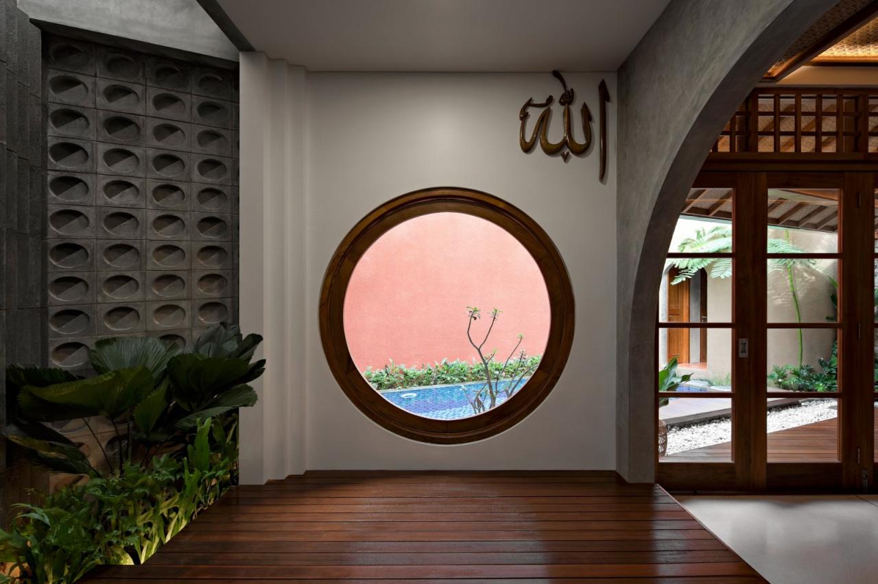 BIM建筑|爪哇屋顶+旋转房间，分心的房子 / Ismail Solehudin Architecture