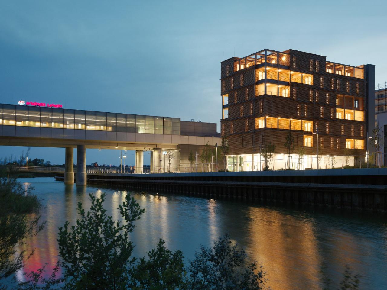 BIM建筑|滨湖论坛公寓 / heri&salli