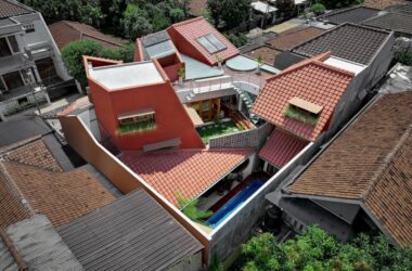 BIM建筑|爪哇屋顶+旋转房间，分心的房子 / Ismail Solehudin Architecture-BIM建筑网