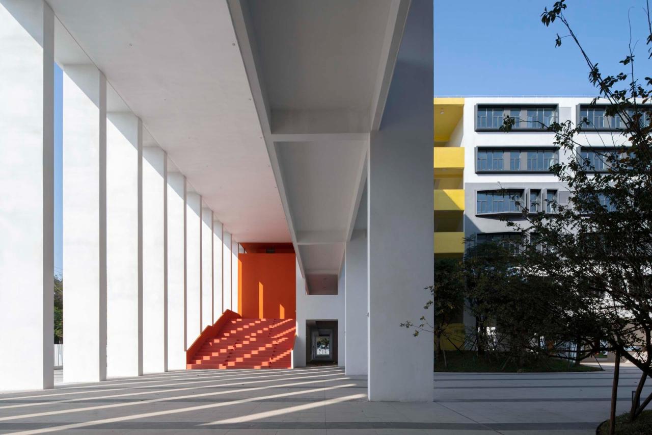 BIM建筑|南海桂城金桂高中 / 竖梁社