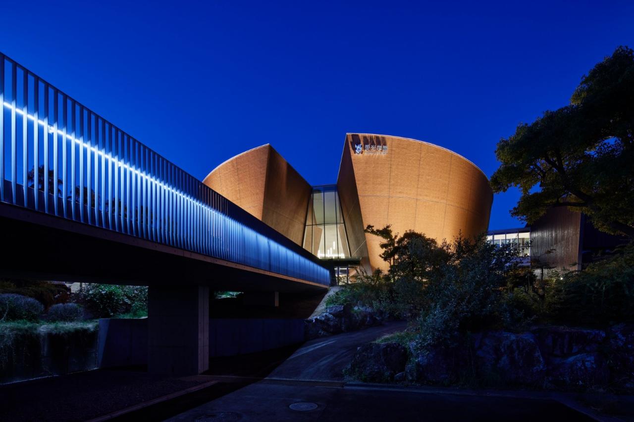 BIM建筑|爱光学园 / 大成建设