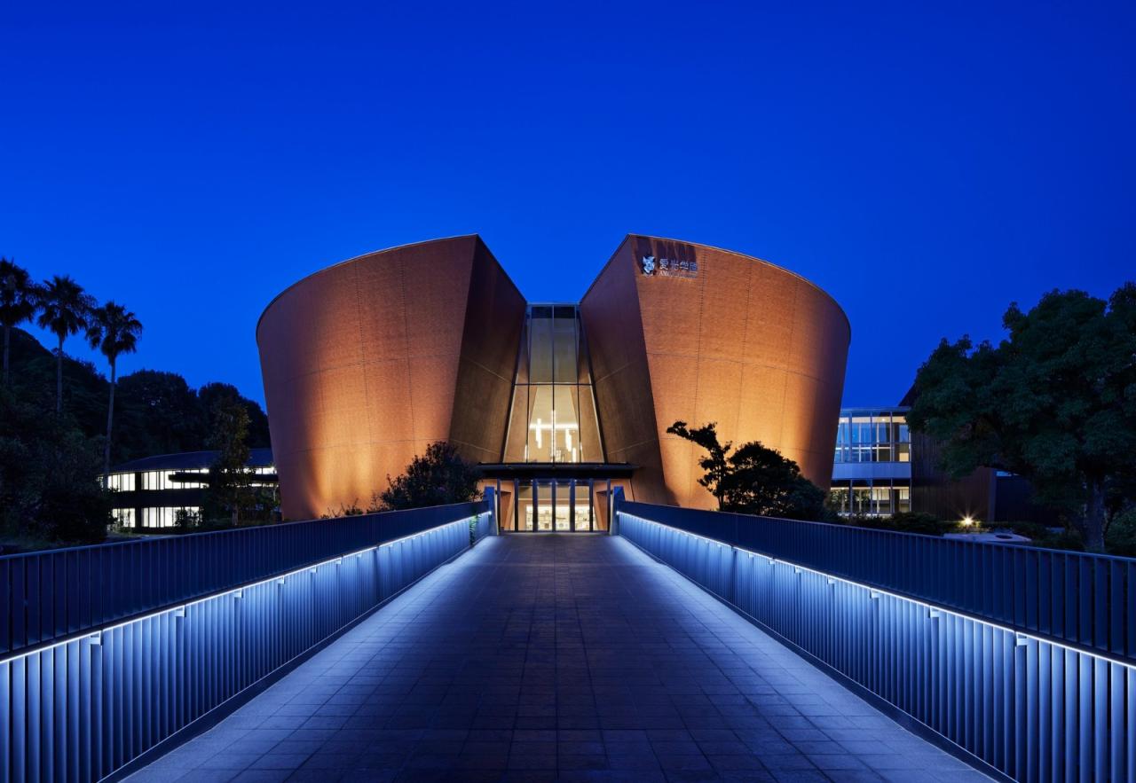 BIM建筑|爱光学园 / 大成建设