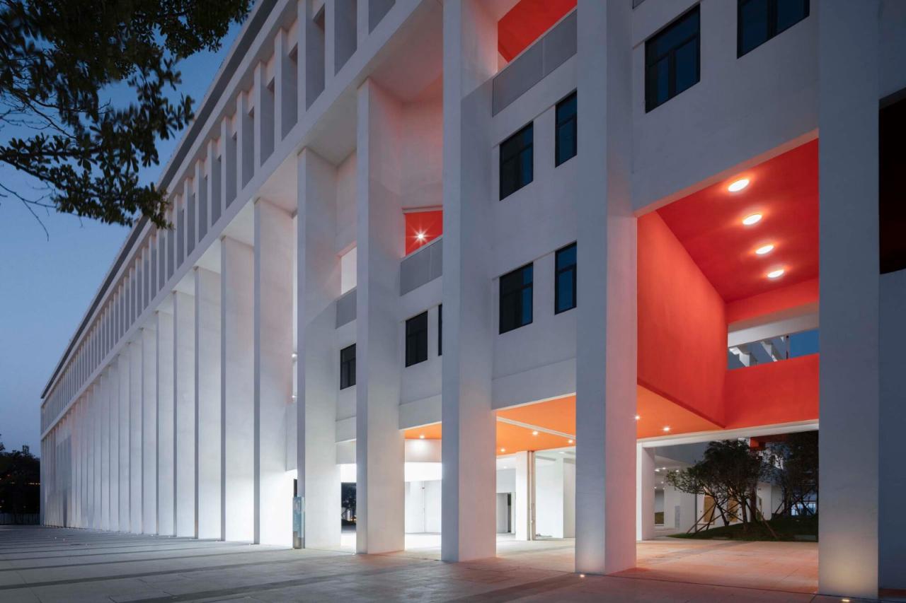 BIM建筑|南海桂城金桂高中 / 竖梁社