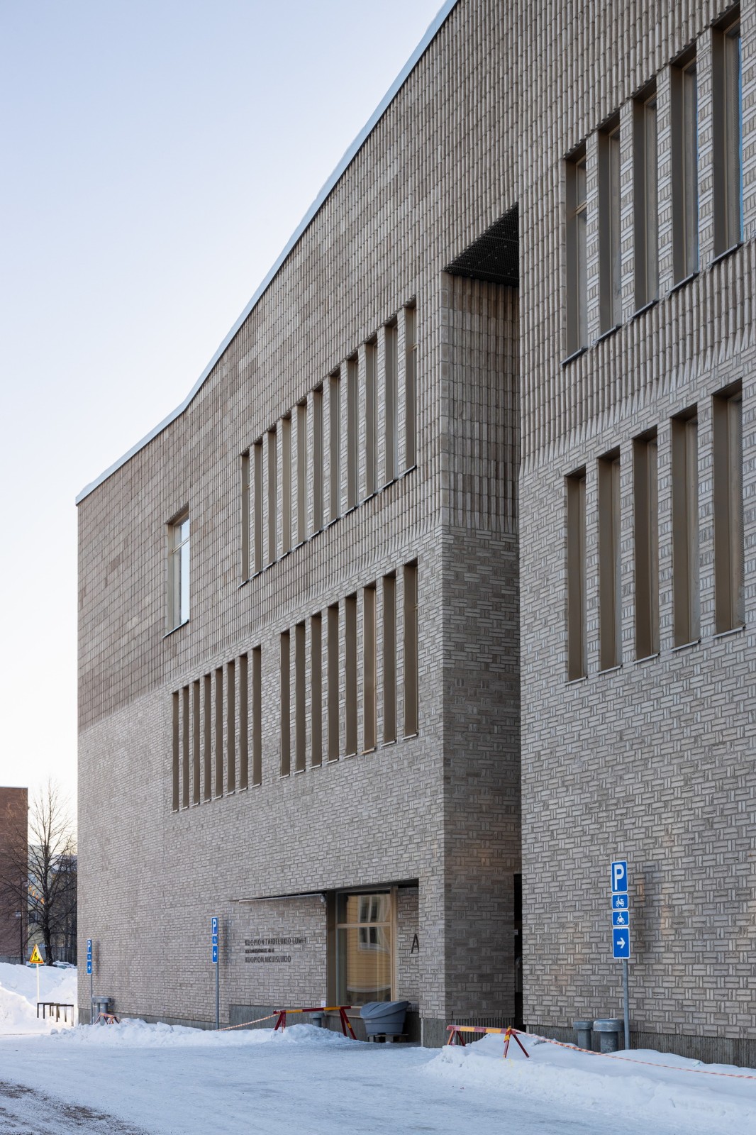 BIM建筑|Lumit 艺术高中 / Lukkairoinen 建筑事务所