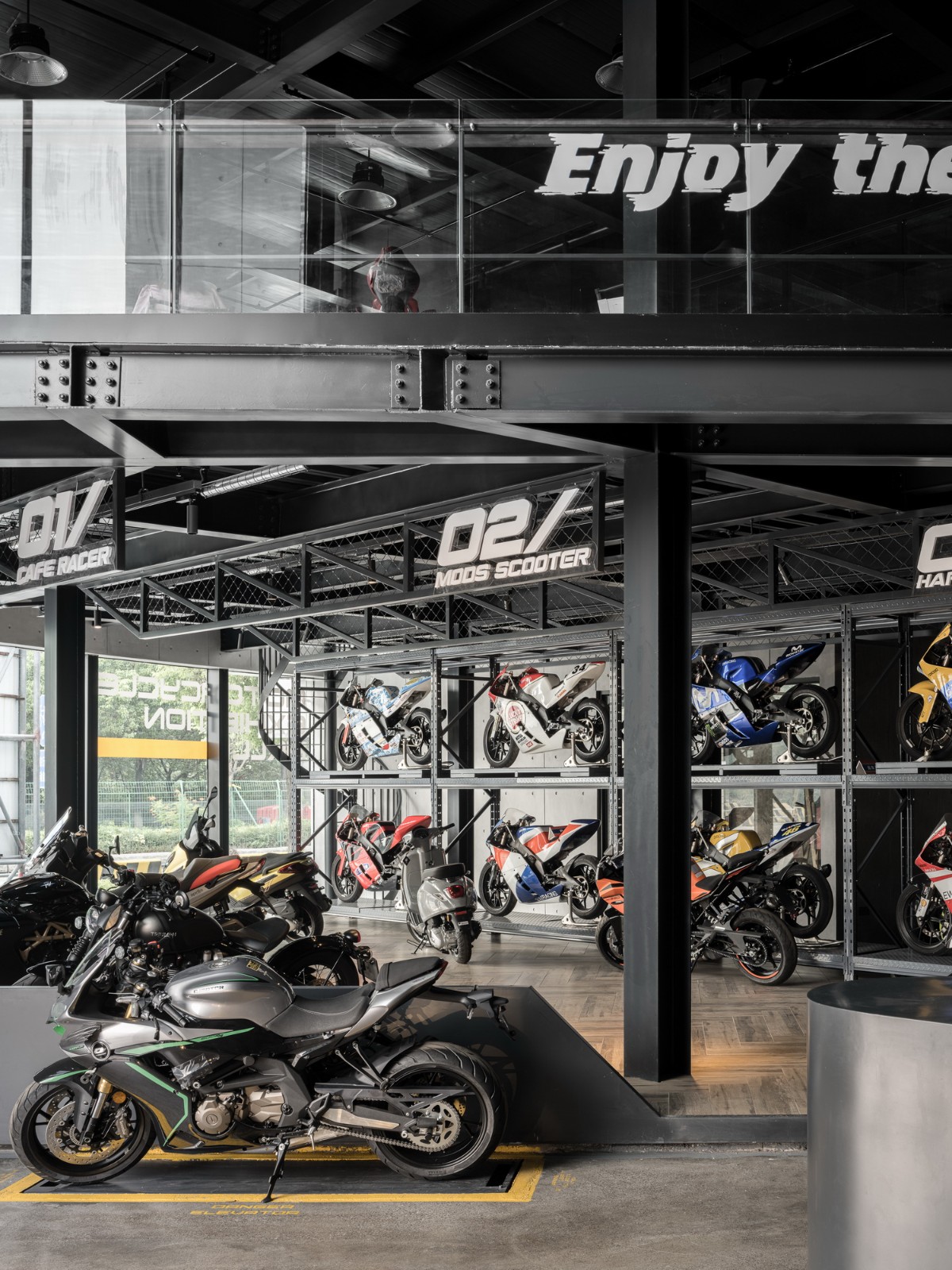 BIM建筑|机器与隐喻的诗学：顺德EW机车展厅 / SN-A超然建筑