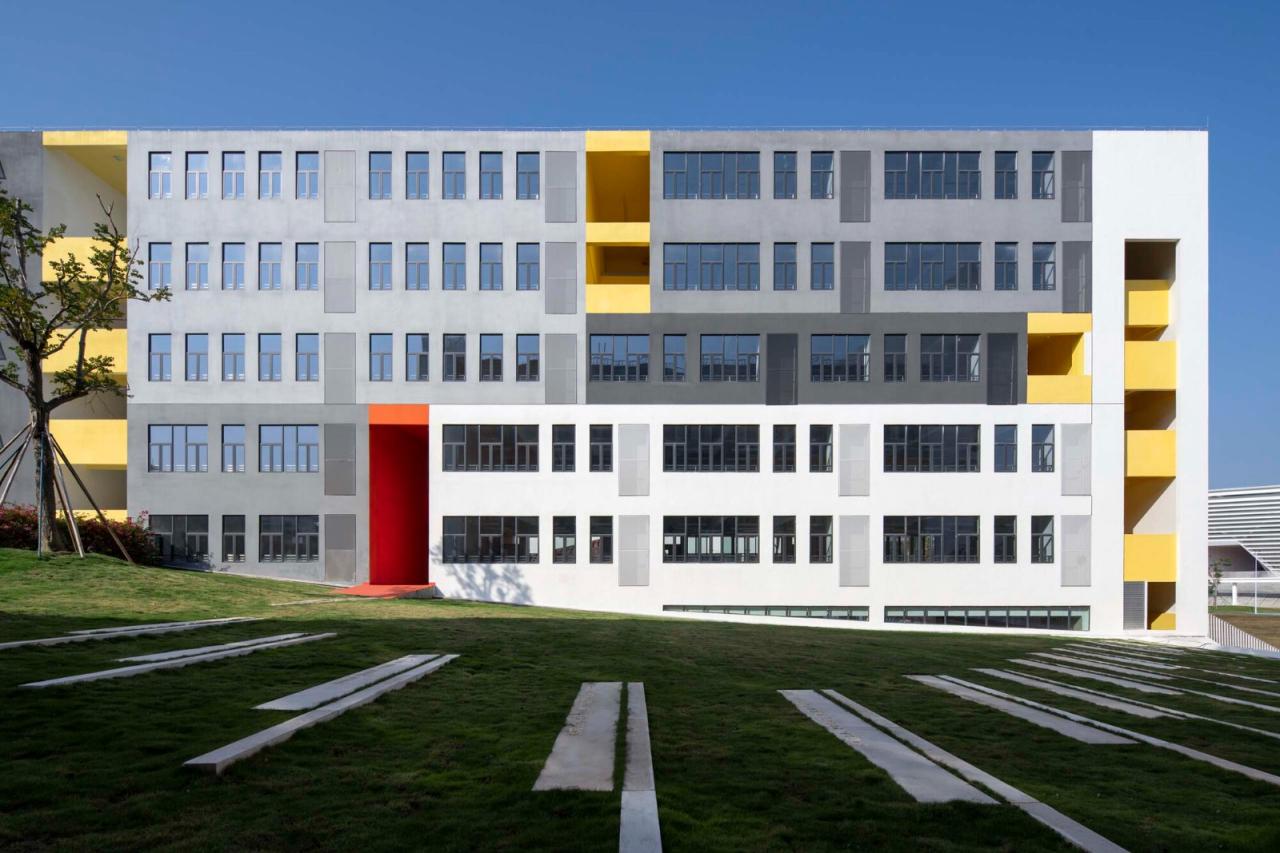 BIM建筑|南海桂城金桂高中 / 竖梁社