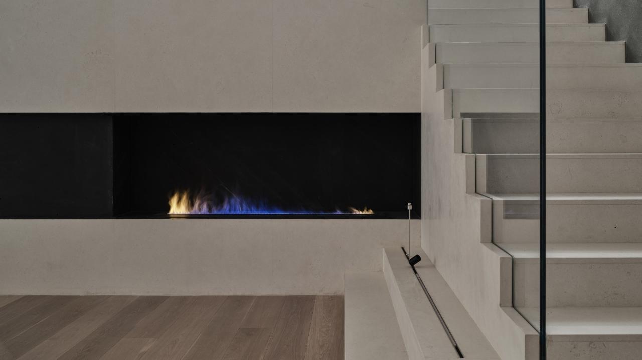 BIM建筑|梧桐树下的420平米复式公寓 :为年轻家庭巧妙创建”视线连通”挑高空间 / 八荒设计