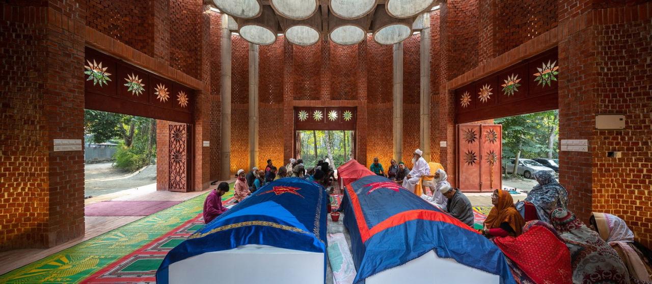 BIM建筑| 陵墓纪念堂，混凝土圆柱‘滴落’ / Sthapotik