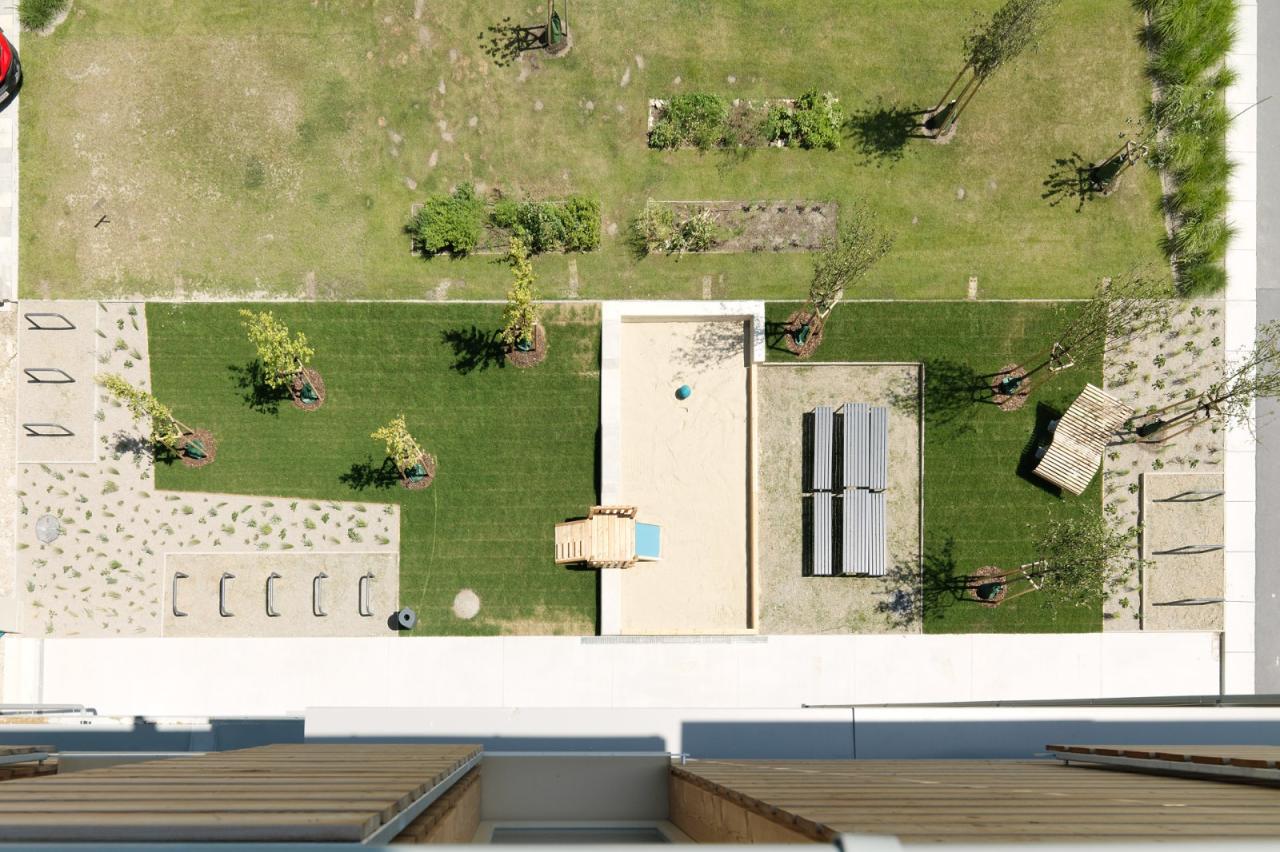 BIM建筑|滨湖论坛公寓 / heri&salli